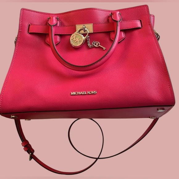 MICHAEL KORS Solid Fuchsia Pink Medium Size Handbag w/ shoulder straps, EUC. - Picture 1 of 11